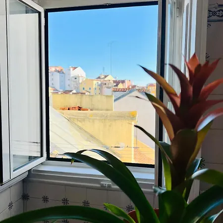 דירה Cozy Near Bairro Alto