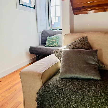 Cozy Near Bairro Alto Apartment