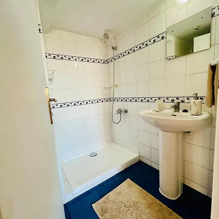Apartment Cozy Near Bairro Alto