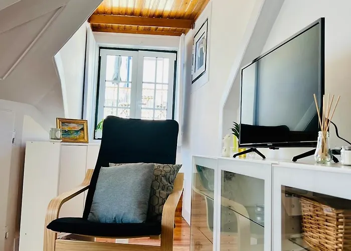 Cozy Near Bairro Alto דירה