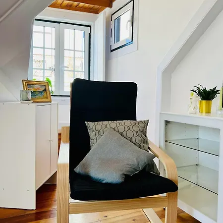 Cozy Near Bairro Alto