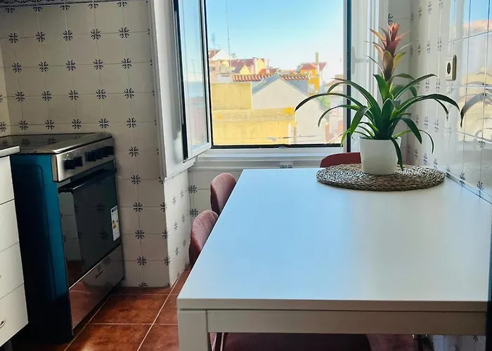 Apartment Cozy Near Bairro Alto *
